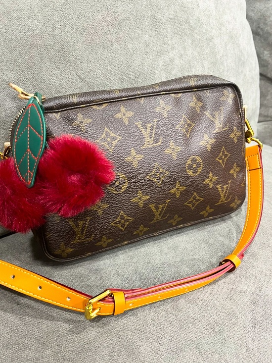 Louis Vuitton Handbags - Louis Vuitton
